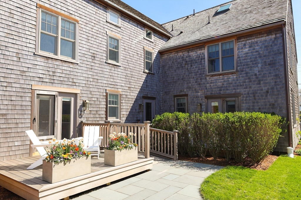 6 N Beach St 6