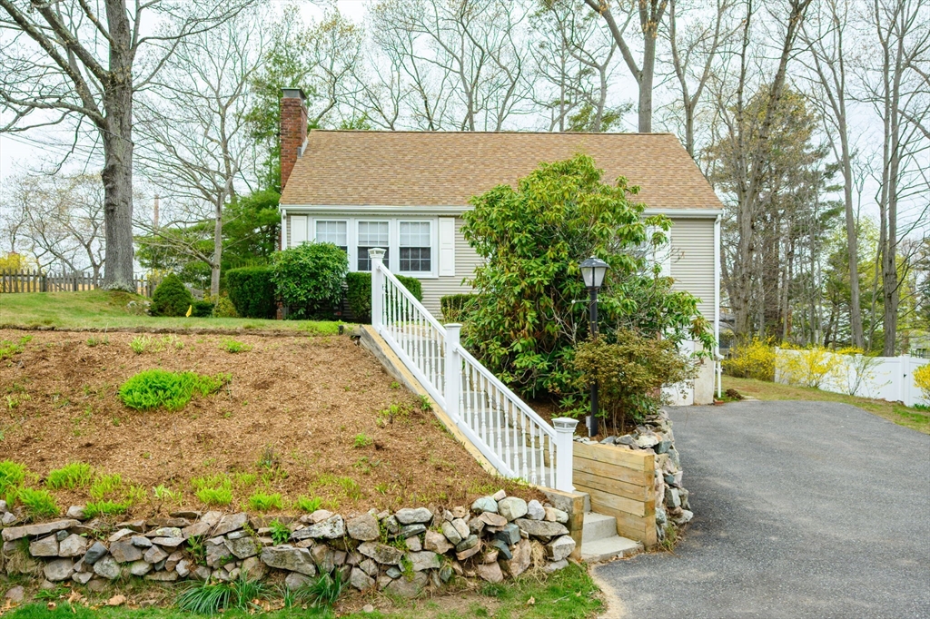 113 Ledgewood Rd