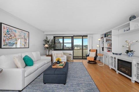 Photo of 2 Hawthorne Place #15R, Boston, MA 02114 (MLS # 73592185)