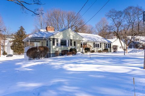 12 Curve Street Waltham MA 02452