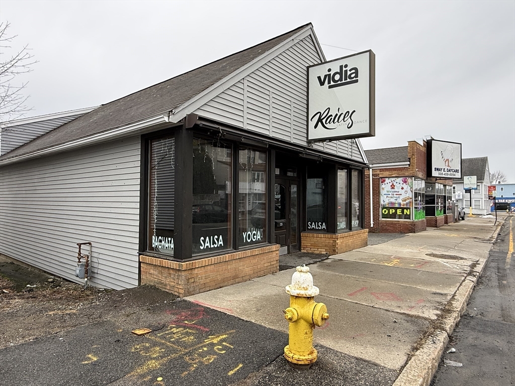 118 & 120 West Boylston Street