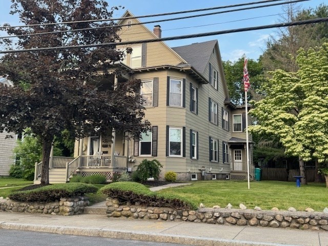 13 Oak Street 1