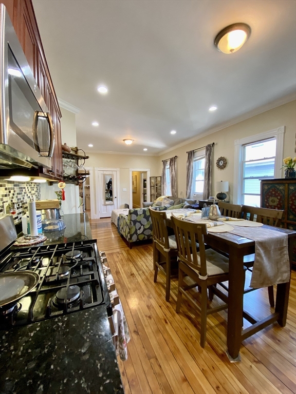 5-9 Fuller St 7