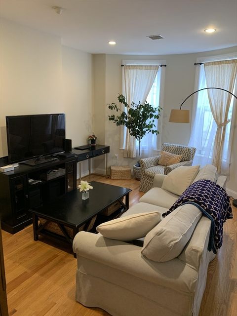 Photo of 113 Warren Ave #1, Boston, MA 02116 (MLS # 73439687)