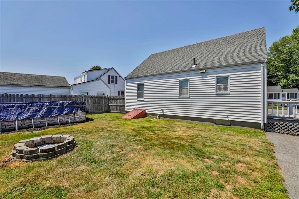 26 Purdon Ave, Lynn, MA Photo #32