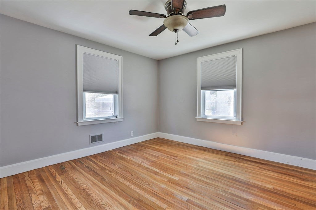 26 Purdon Ave, Lynn, MA Photo #17