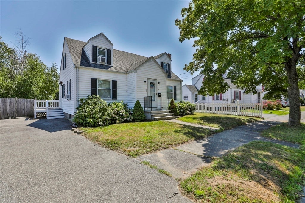 26 Purdon Ave, Lynn, MA Photo #34