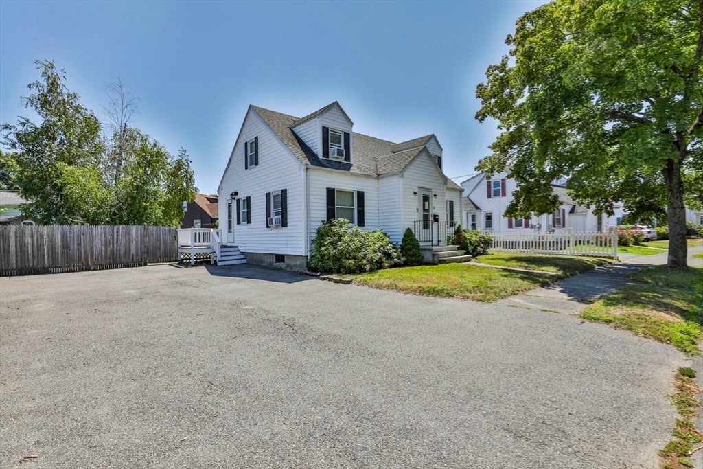 26 Purdon Ave, Lynn, MA Photo #35