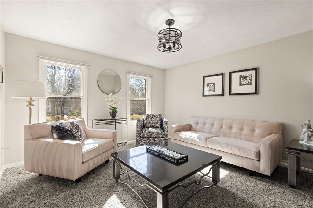41 Azalea Rd