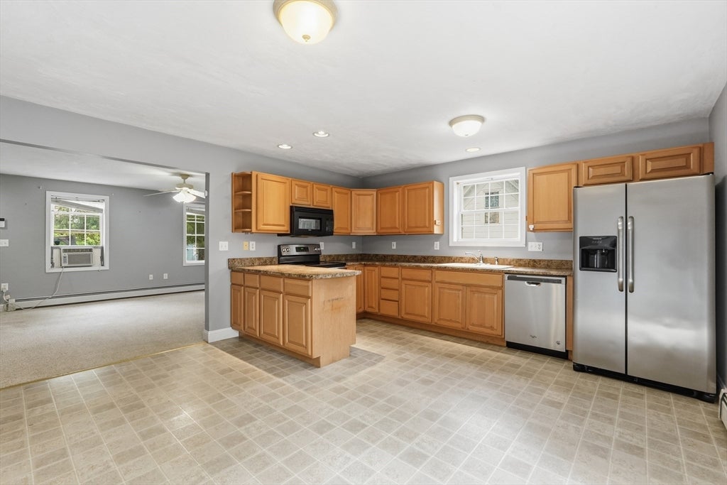 27 Fountain Street #1, Orange, MA, 27 Fountain Street #1, Orange, MA Photo #9