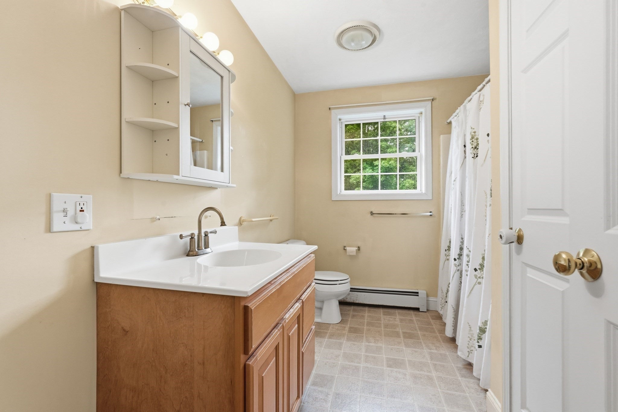 27 Fountain Street #1, Orange, MA Photo #21