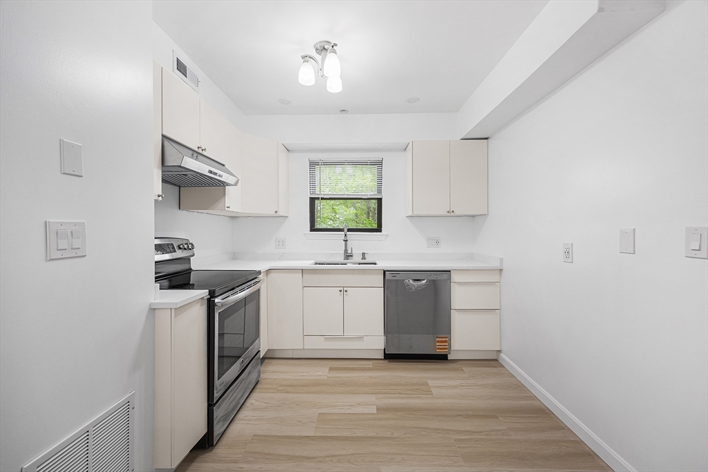 8 Jackson St #C4, Quincy, MA Photo #7