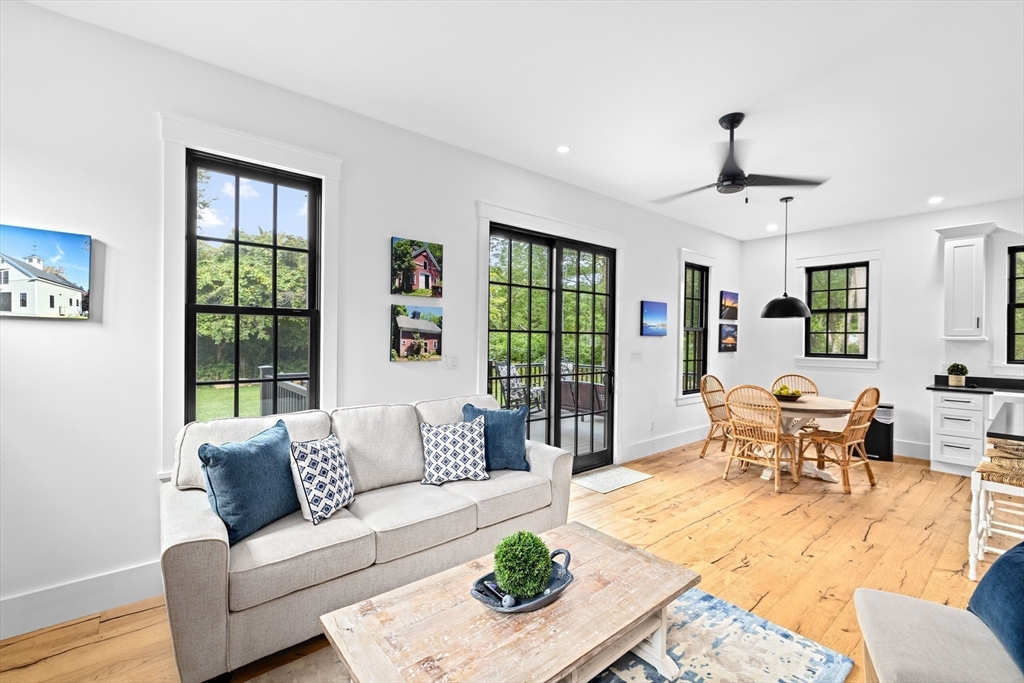 42 Captain Peirce Rd