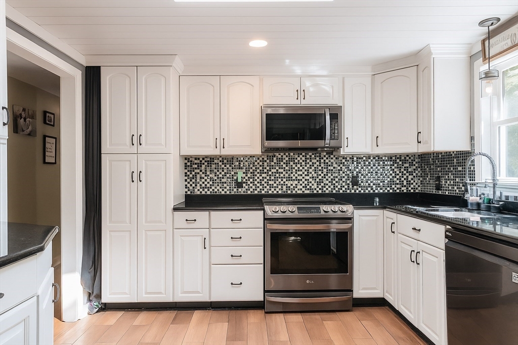 70 Flintlocke Dr