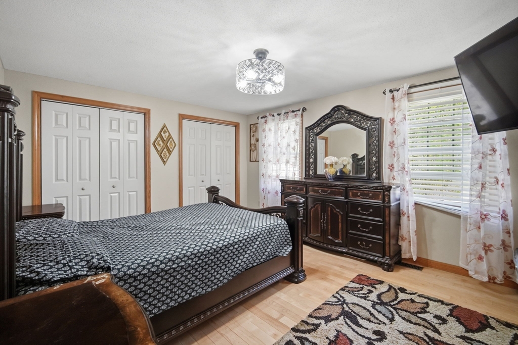 179 Cabinet St, Springfield, MA Photo #13