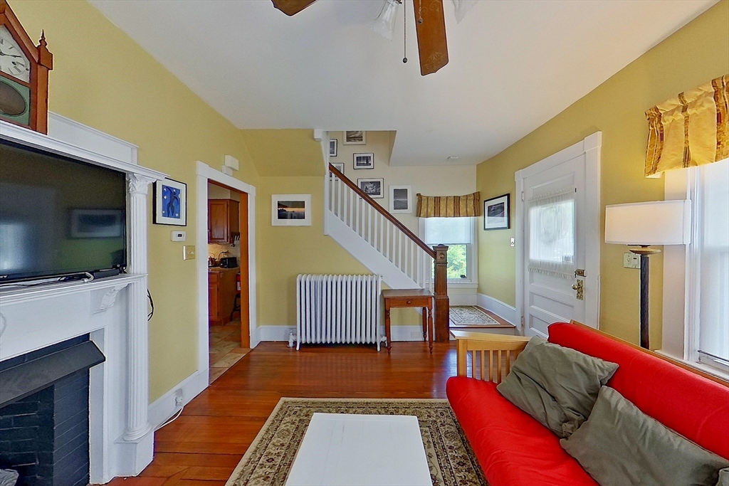 17 Buttonwood St, New Bedford, MA Photo #7