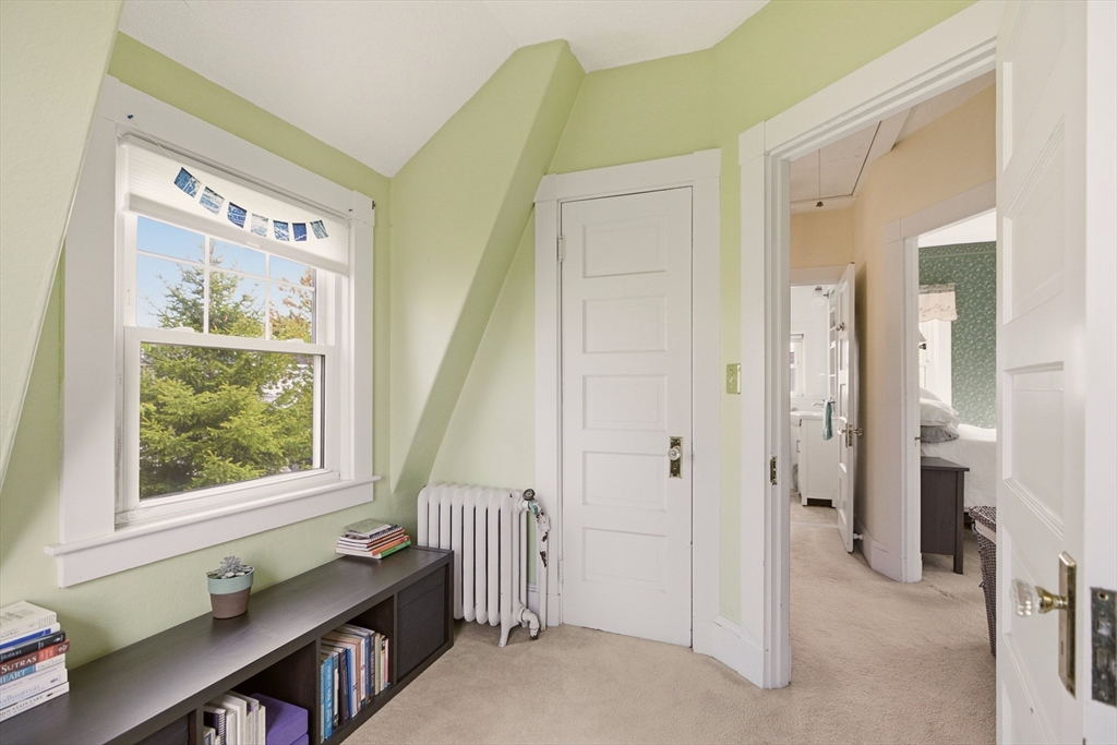 17 Buttonwood St, New Bedford, MA Photo #21