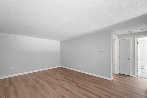 21 Horne St 18 Methuen MA 01844