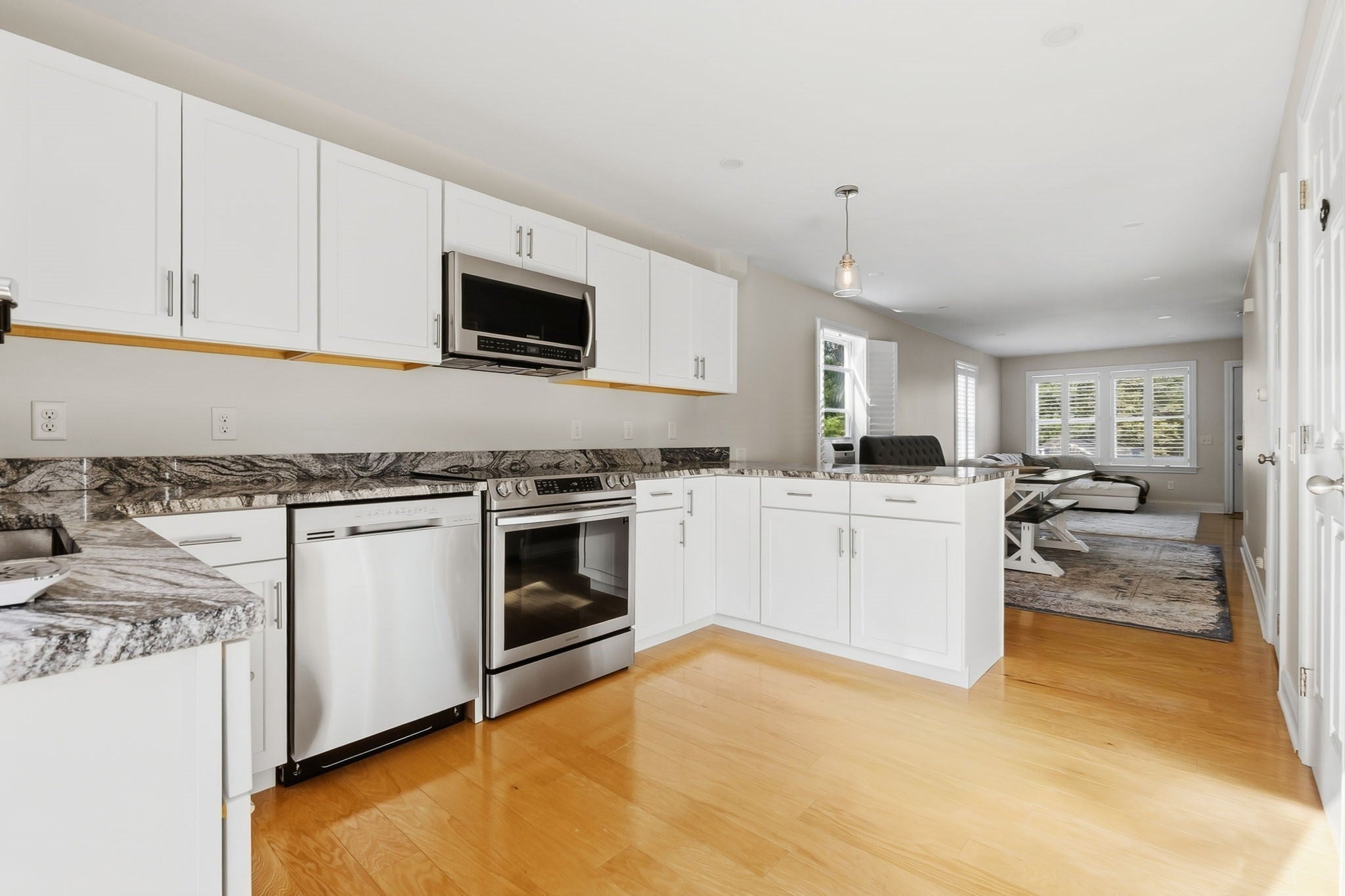 46 Leverett St #1, Gloucester, MA, 46 Leverett St #1, Gloucester, MA Photo #5