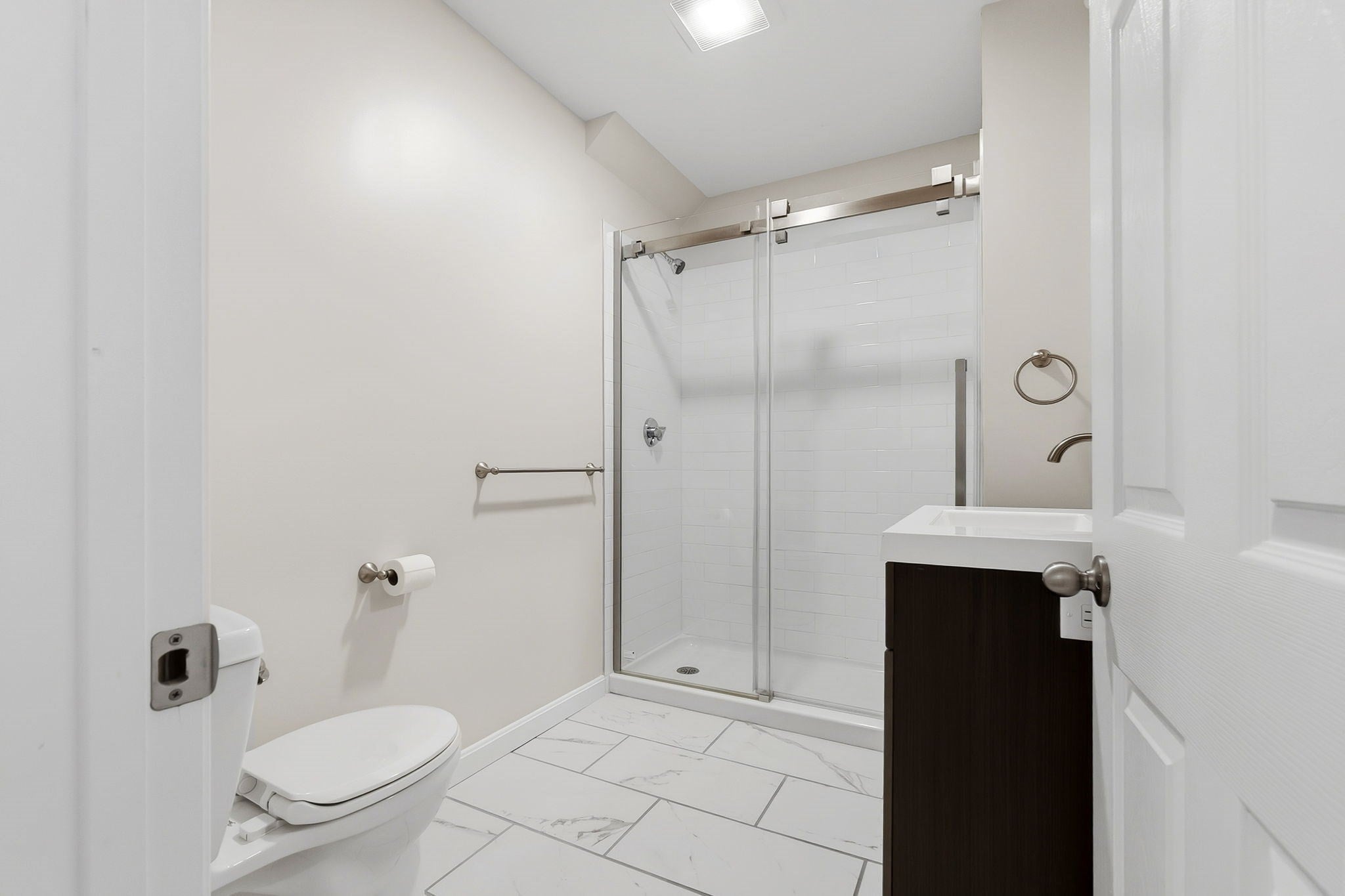 46 Leverett St #1, Gloucester, MA, 46 Leverett St #1, Gloucester, MA Photo #19