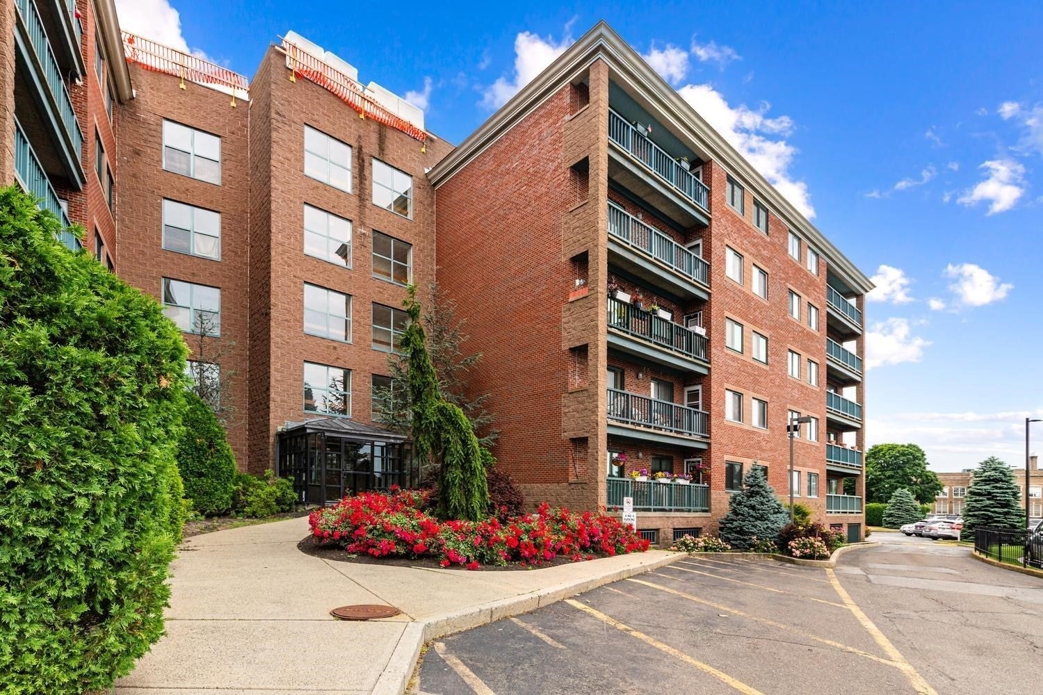 50 South Common St 403, Lynn MA 01902