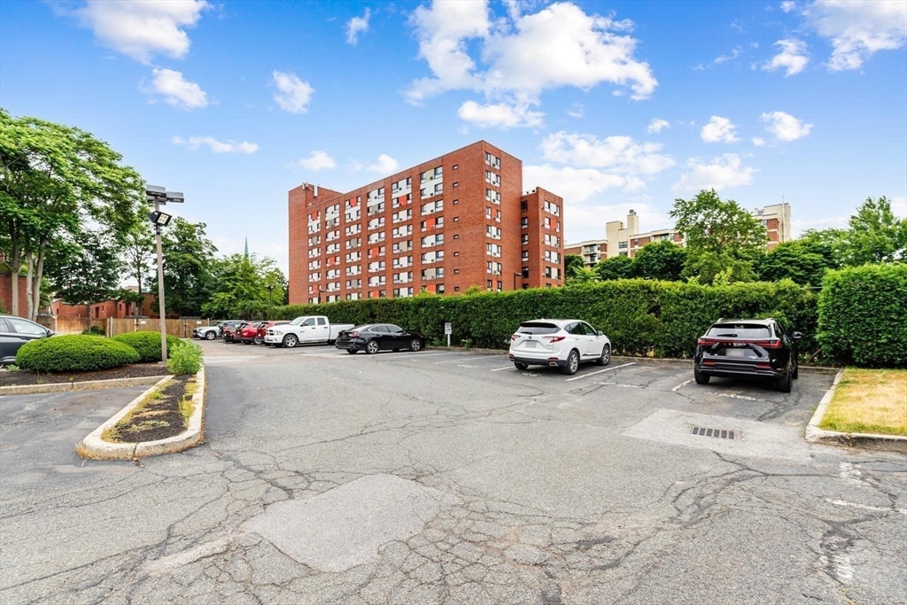 50 South Common St 403