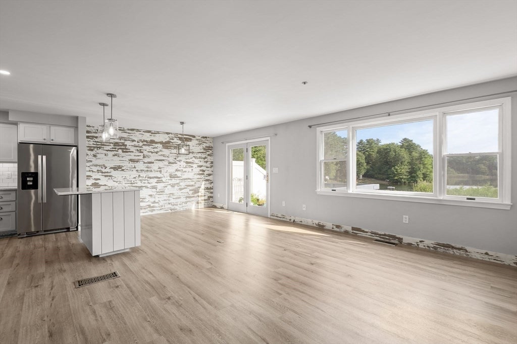 241 Carver Rd #7, Plymouth, MA, 241 Carver Rd #7, Plymouth, MA Photo #2
