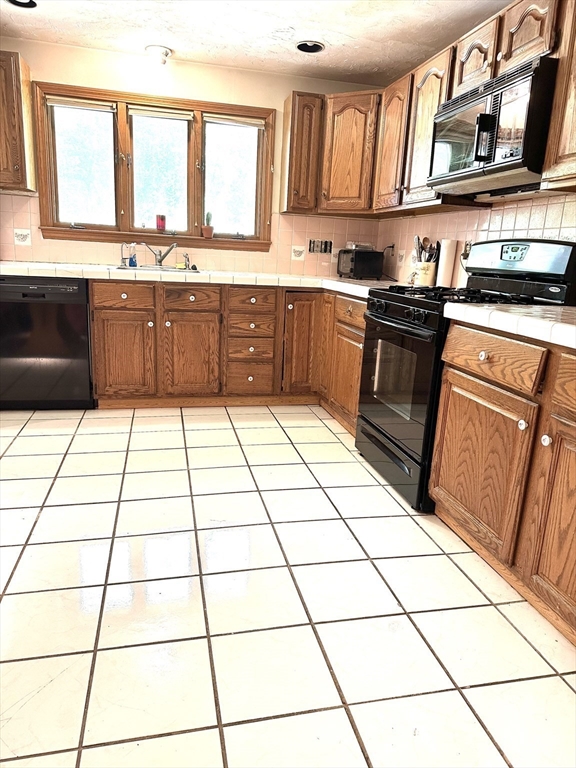 117 Metropolitan Ave 117