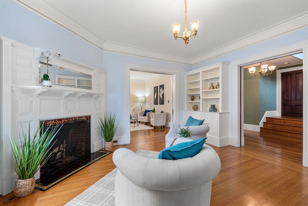 22 Hillside Ave