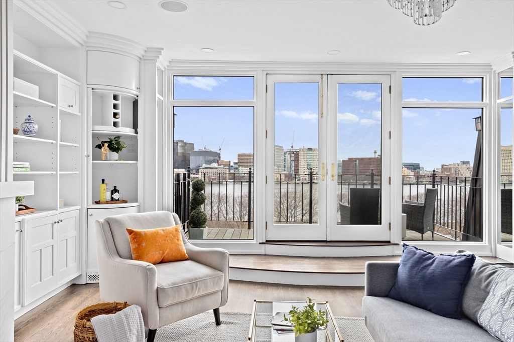 232 Beacon St 8