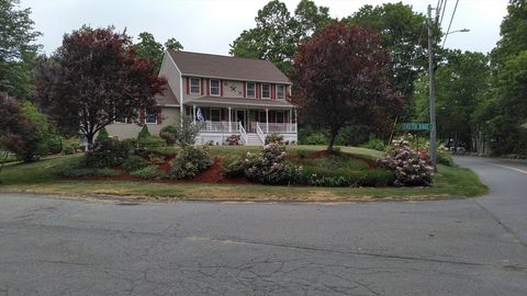 Photo of 2 Shelter Ridge, Leicester, MA 01524 (MLS # 73478595)