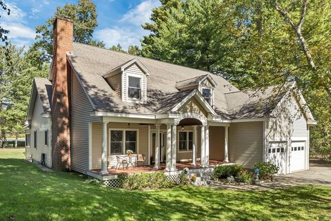 40 Coopers Grove Rd Kingston NH 03848