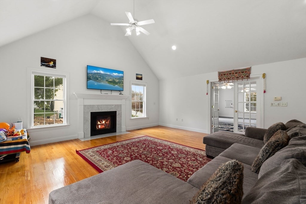 253 Shining Rock Dr