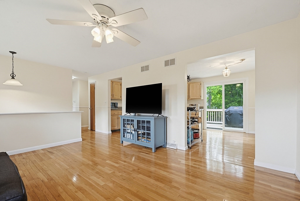 9 Paula Rd
