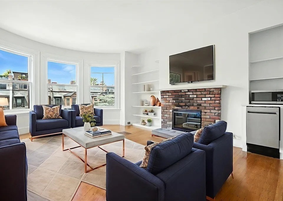 388 Marlborough Street 5