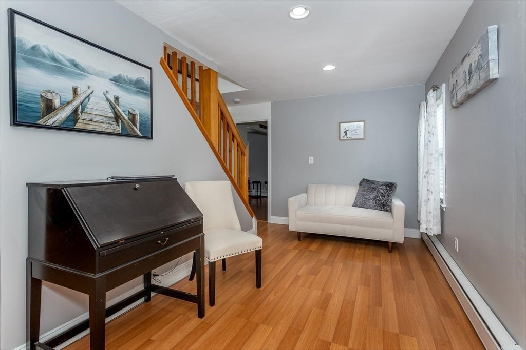 10 Cedarcrest