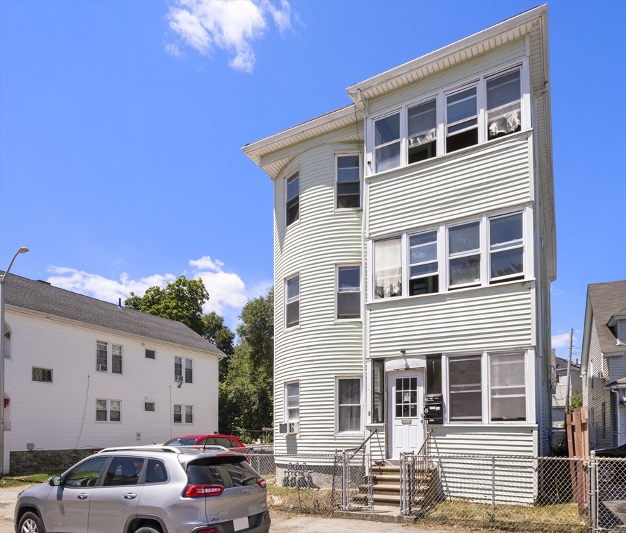 8 Douglas Street