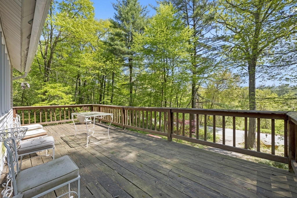 207 Monson Turnpike Road