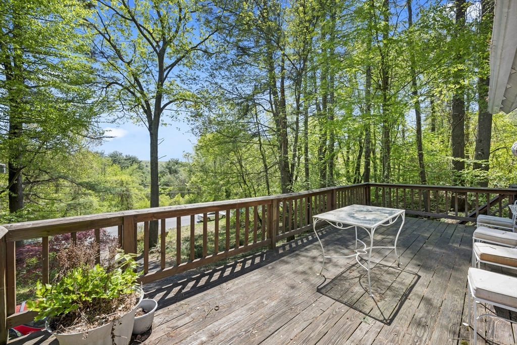 207 Monson Turnpike Road