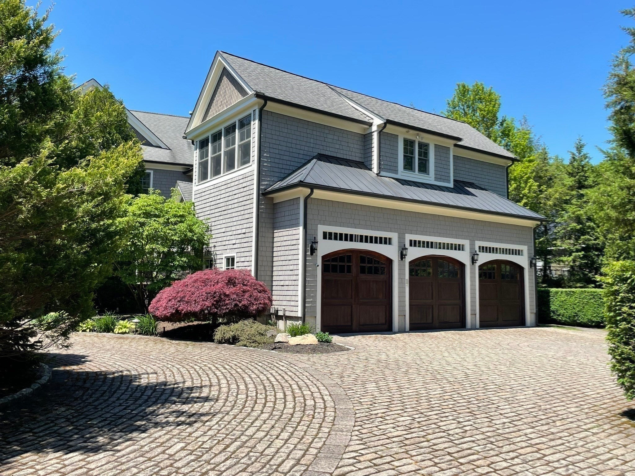 2 Stonegate Ln