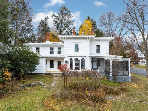 48 Gray St Amherst MA 01002