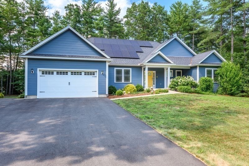7 Grey Oak Ln