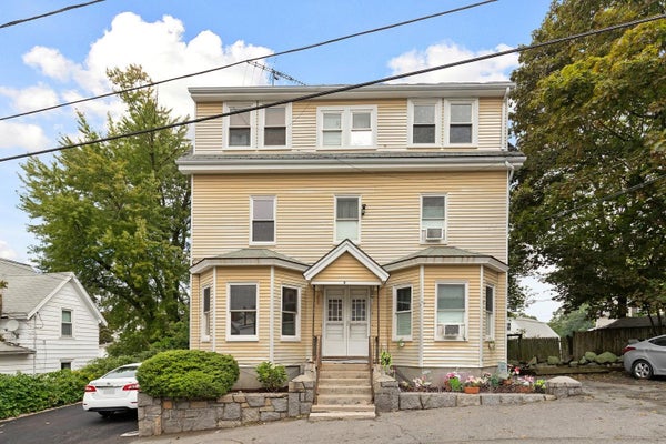 9 KNOWLTON SQ, GLOUCESTER, MA 01930 - Image c50409e2e567b47fb072b6d6ba4a0856/4182198130