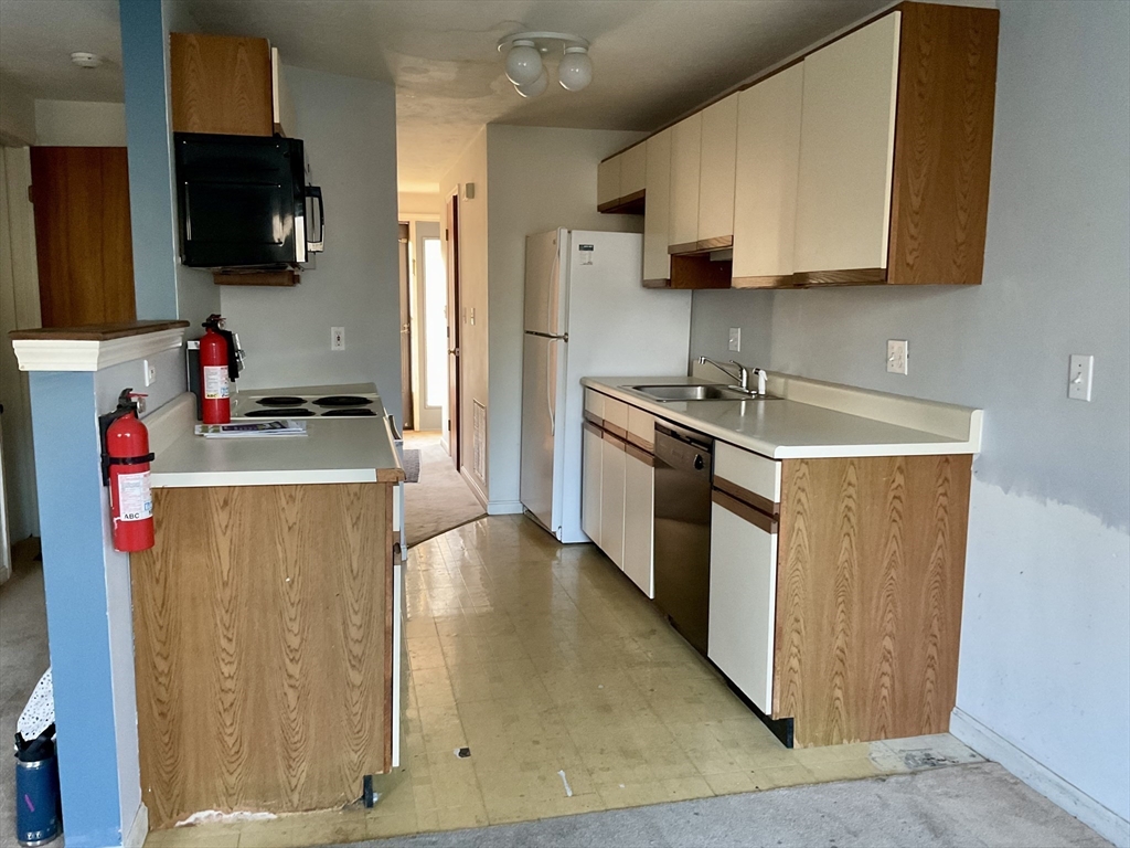 28 Southbridge Rd 402