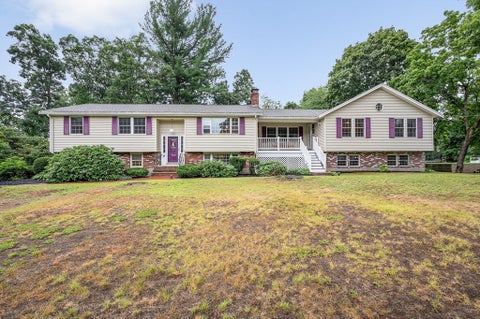 Photo of 7 Draper Dr, Wilmington, MA 01887 (MLS # 73559454)
