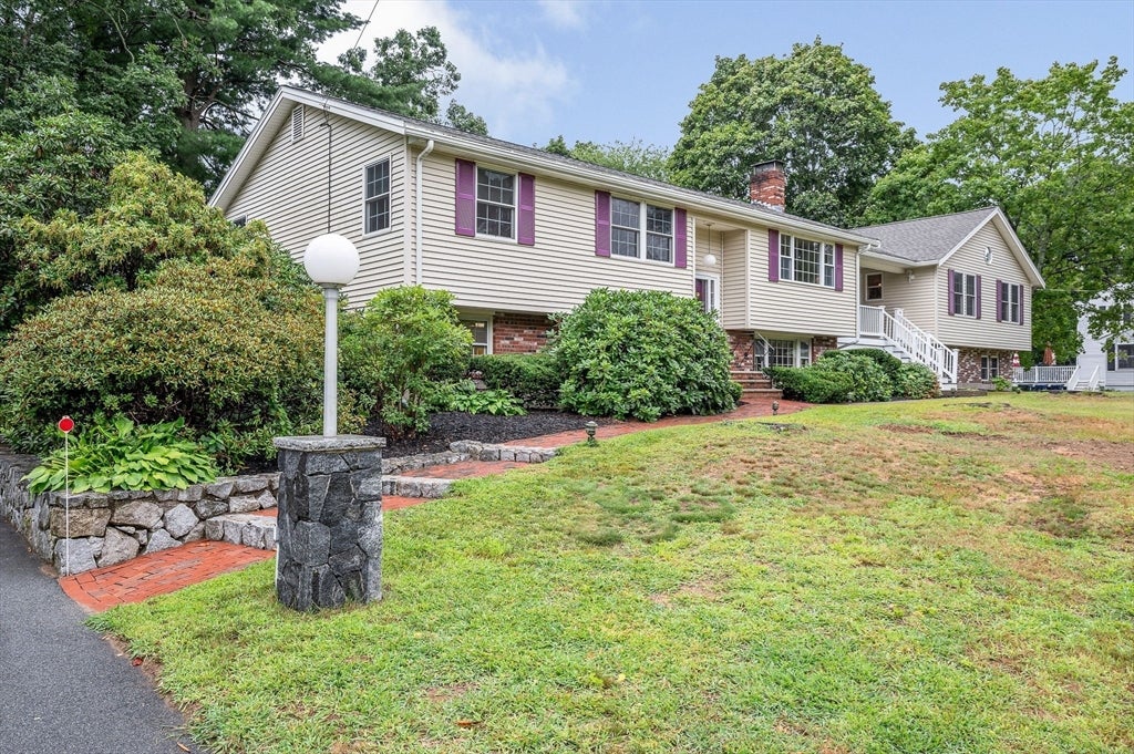 7 Draper Dr