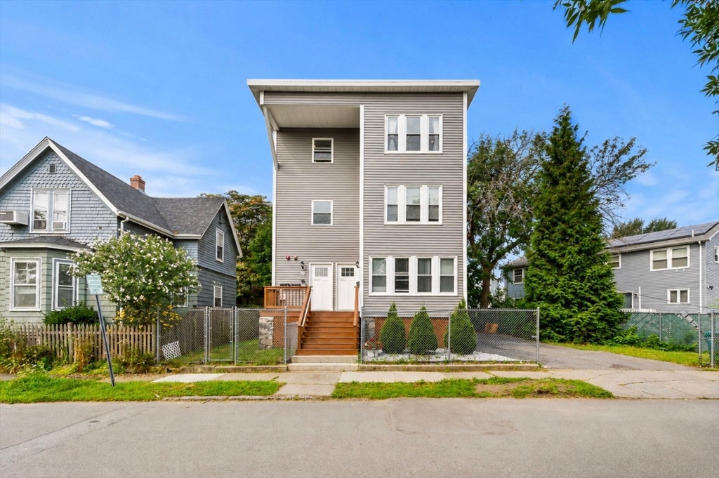 84 Burrill Ave #3, Lynn, MA, 84 Burrill Ave #3, Lynn, MA Photo #2