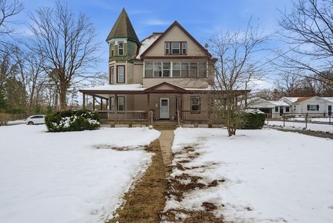 340 Oak St Springfield MA 01151