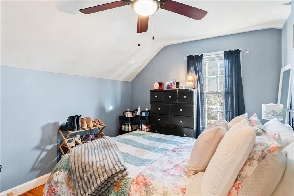 20 Washburn St, Attleboro, MA Photo #16