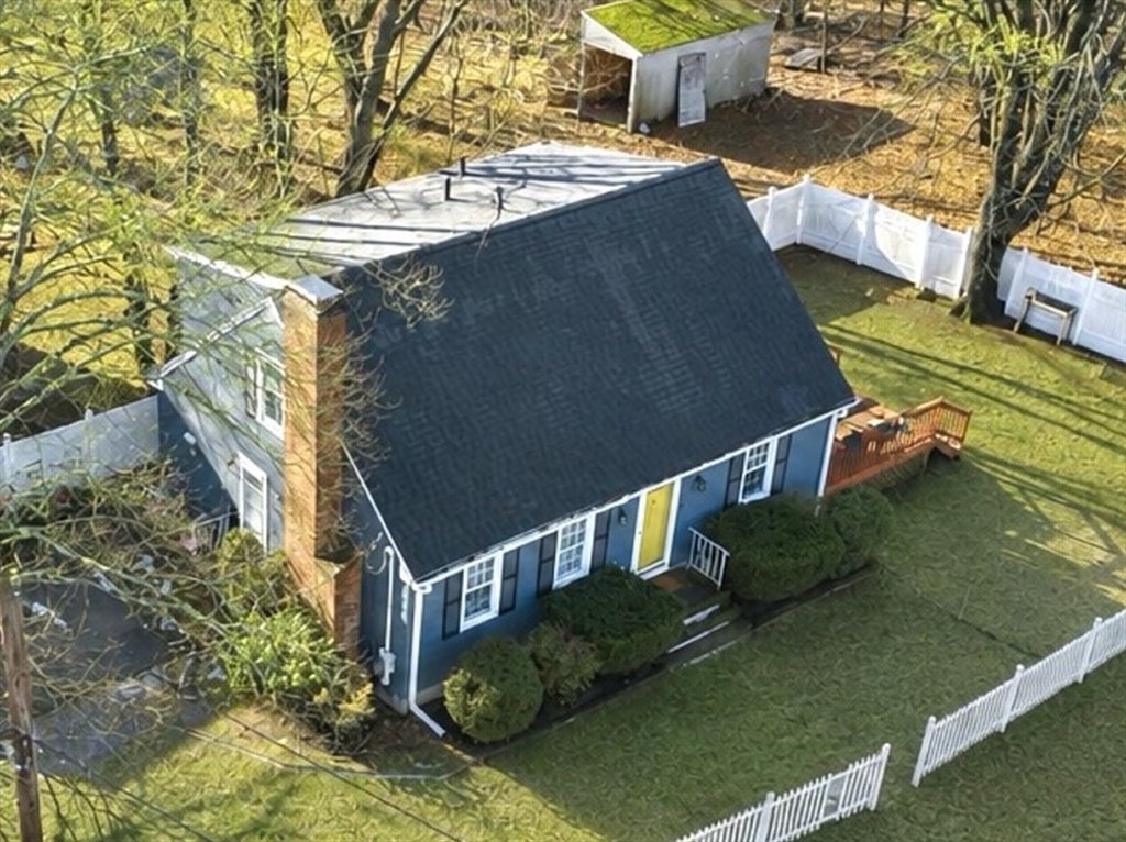 20 Washburn St, Attleboro, MA Photo #28